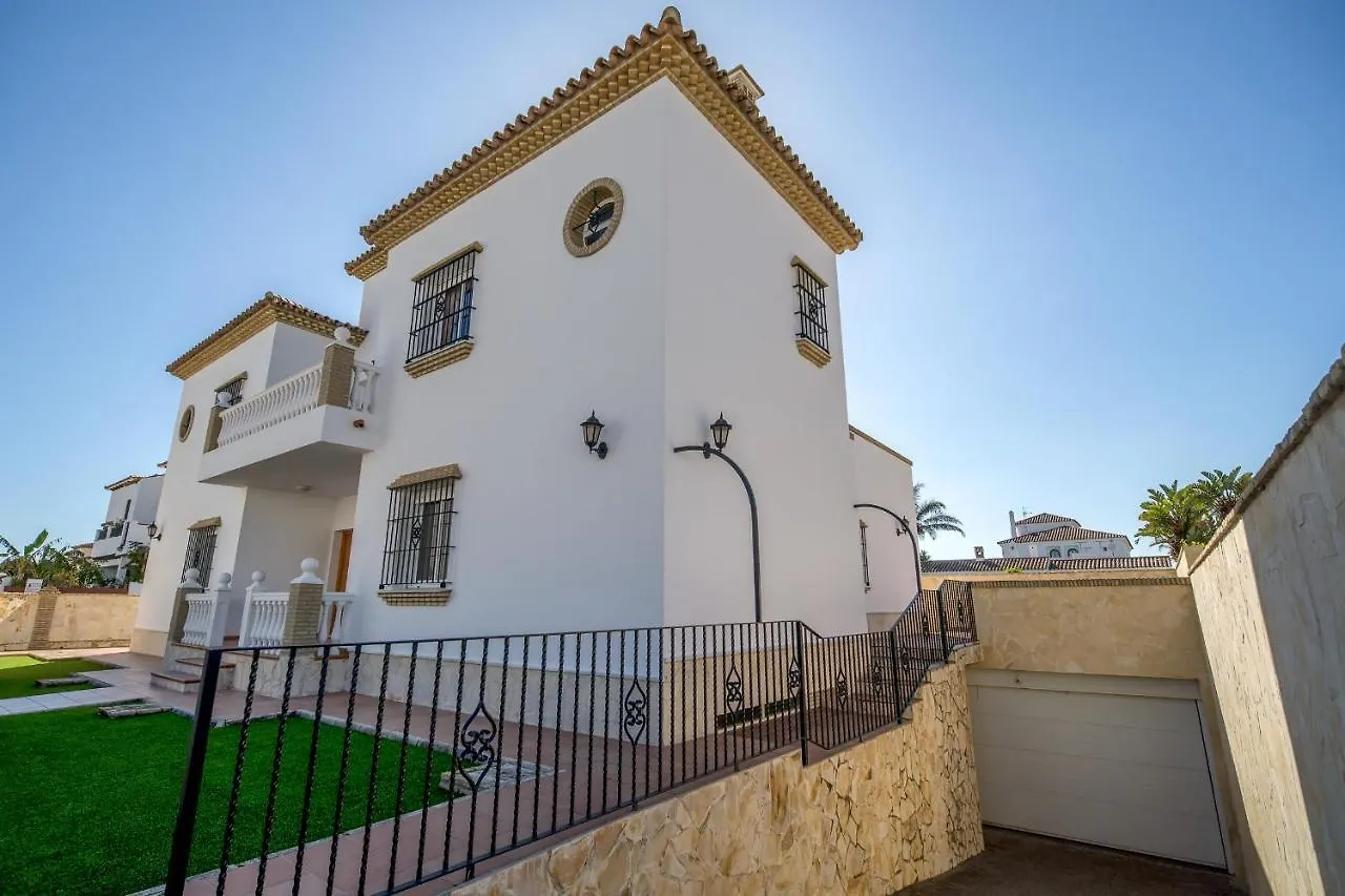 Chalet Adosado Atalaya P Conil De La Frontera Holiday home